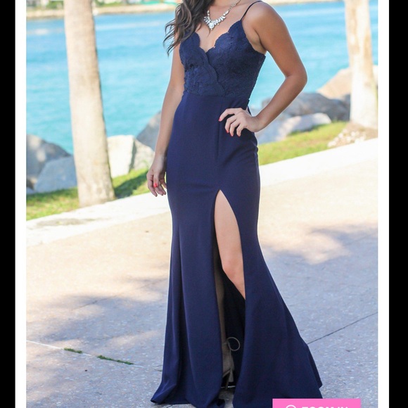 Navy Blue Maxi Prom Dress! worn once in great quality!! perfect for prom - Picture 2 of 6